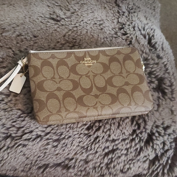 Coach Brown Wristlet - Picture 1 of 12